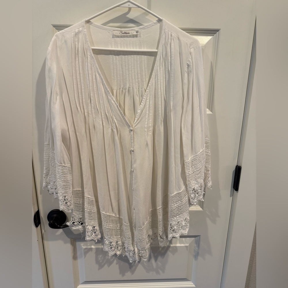 Solitaire Ivory Lace Detail Blouse